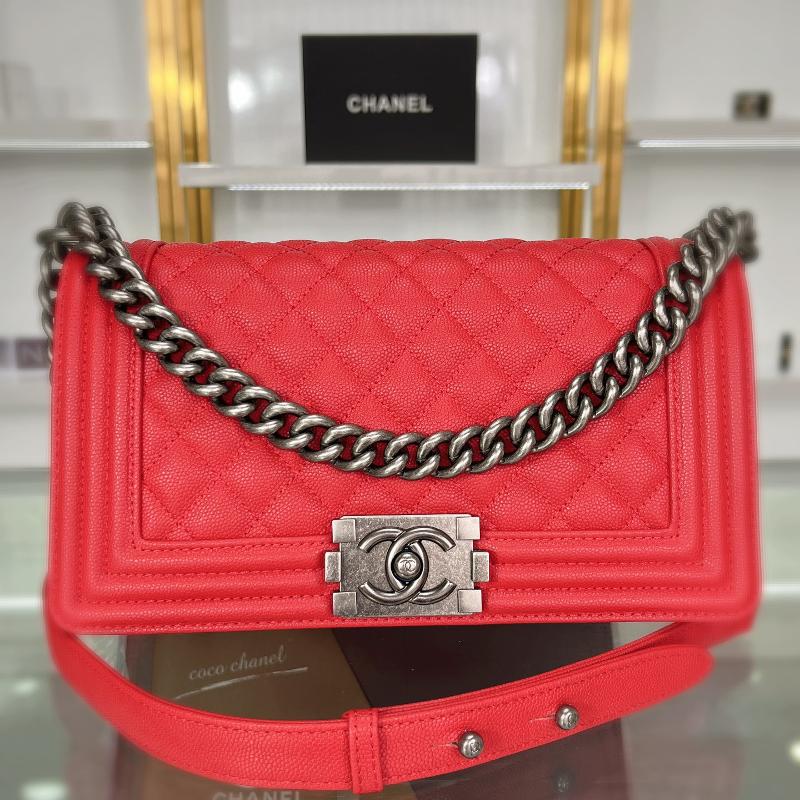 Chanel 2.55 Classic A67086 Fine ball patterned diamond checkered red antique silver buckle